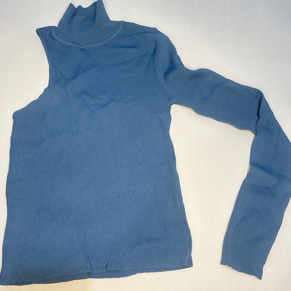 Zara Turtle Neck One Sleeve Top Light Blue M - Picture 2 of 2